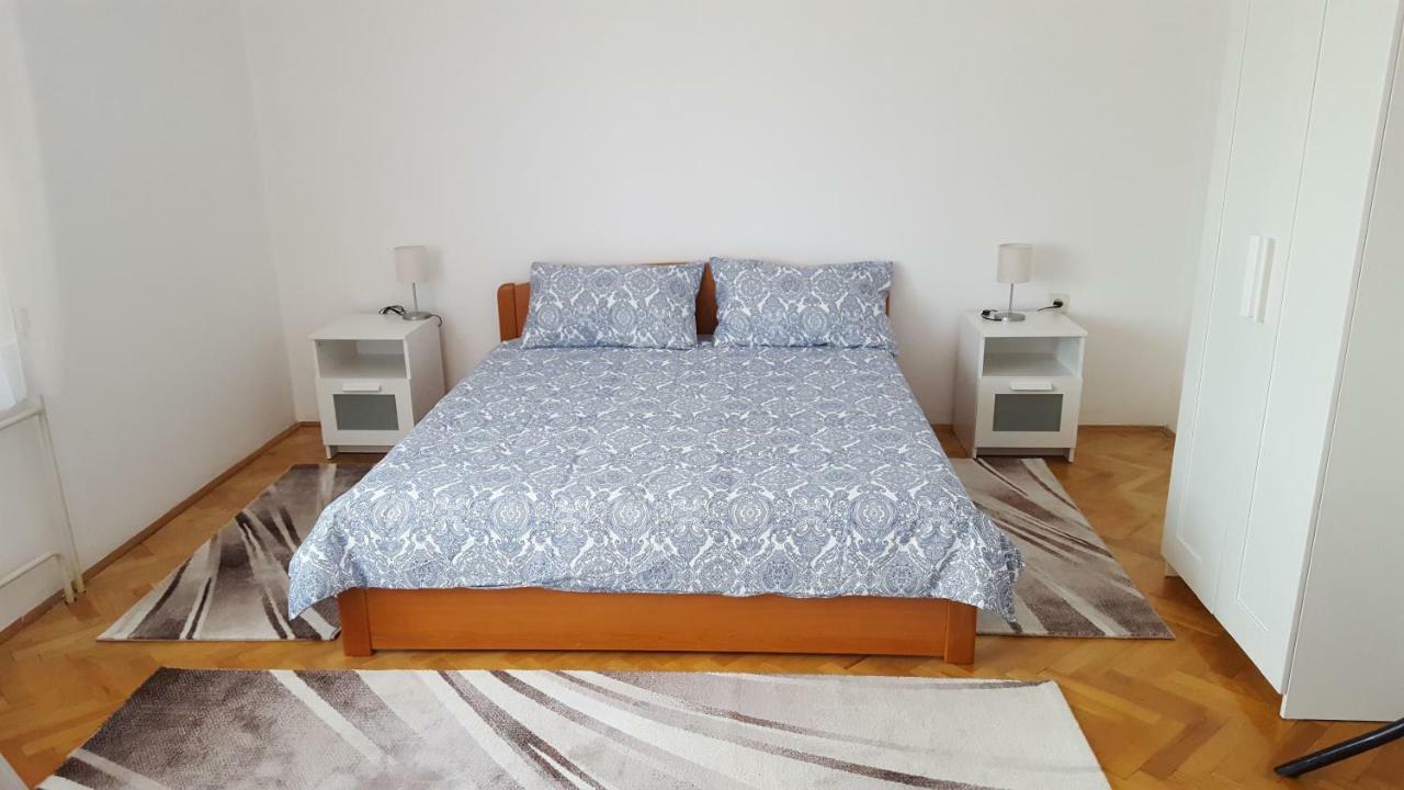 Apartment Central Knin Bagian luar foto